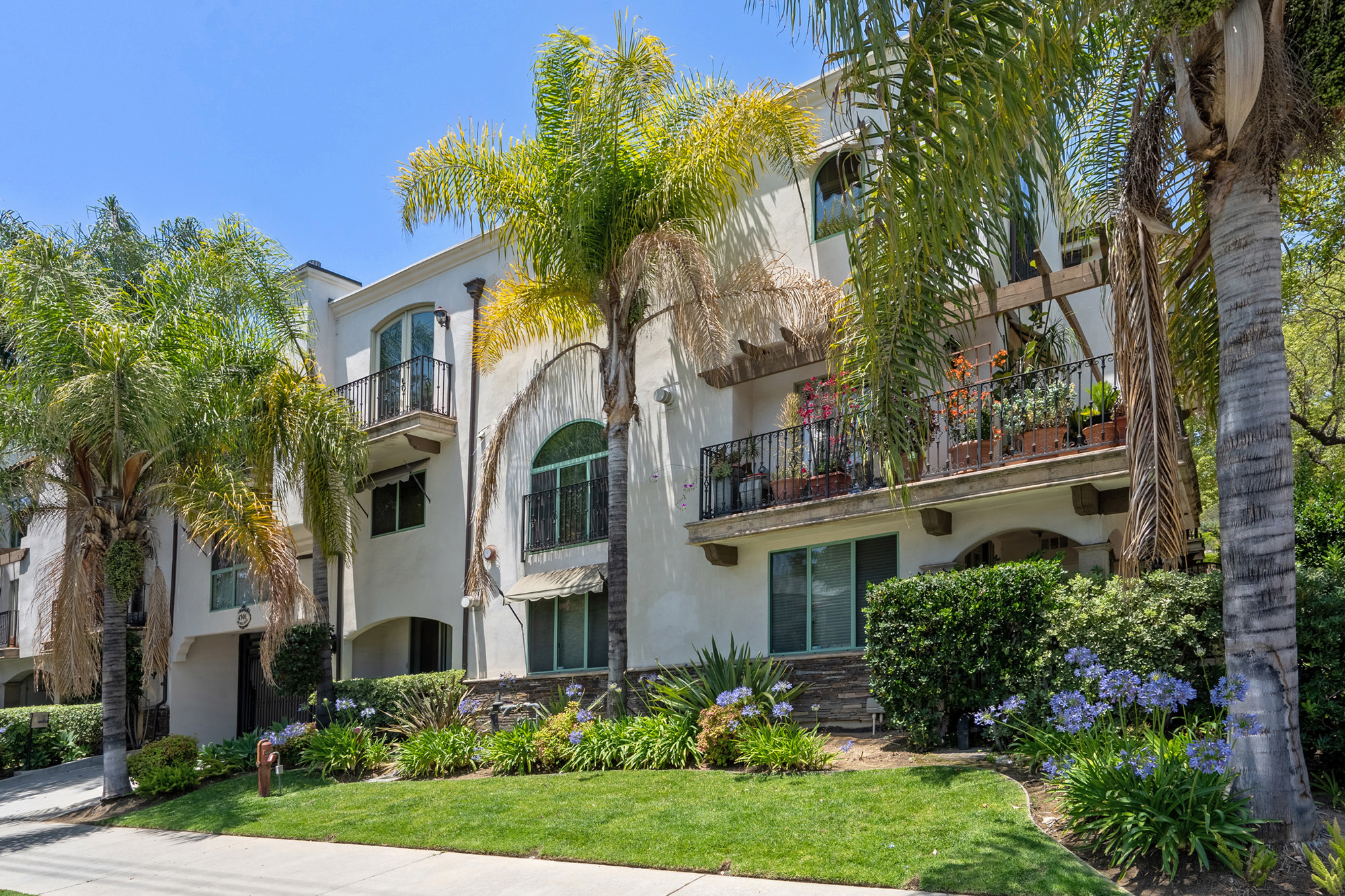 4301 Los Feliz Blvd. 3. Hollywood, CA Baboudjian Properties